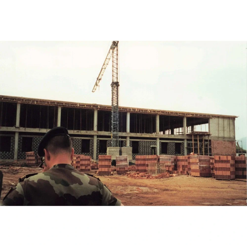 Vintage 1999 Kosovo NATO Base Construction Barracks Photo Lot of 4 - Picture 2 of 4